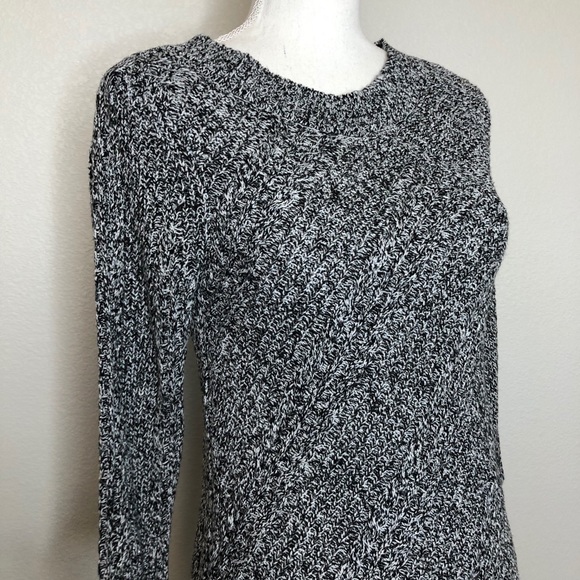 New York and Company Knitted Top - Picture 3 of 5